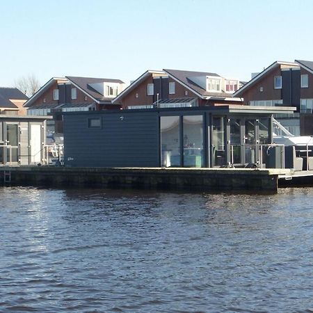 Modern Houseboat With Air Conditioning Located In Marina Uitgeest 외부 사진